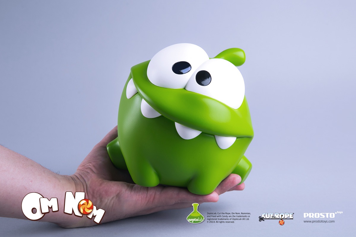 Копилка Cut The Rope. Ам Ням (Om Nom) - купить по цене 4899 руб с доставкой  в интернет-магазине 1С Интерес