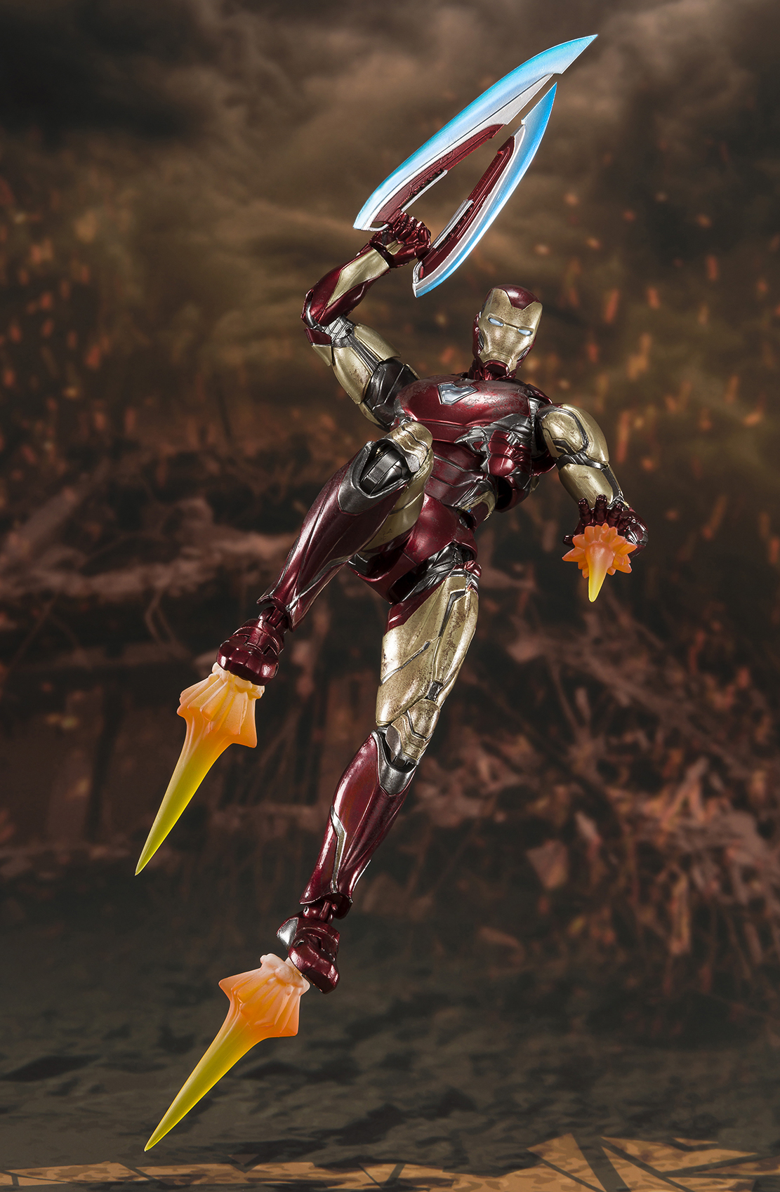 Фигурка Avengers: Endgame – Iron Man Mark 85 Final Battle Edition  S.H.Figuarts (16см) - купить по цене 8399 руб с доставкой в  интернет-магазине 1С Интерес