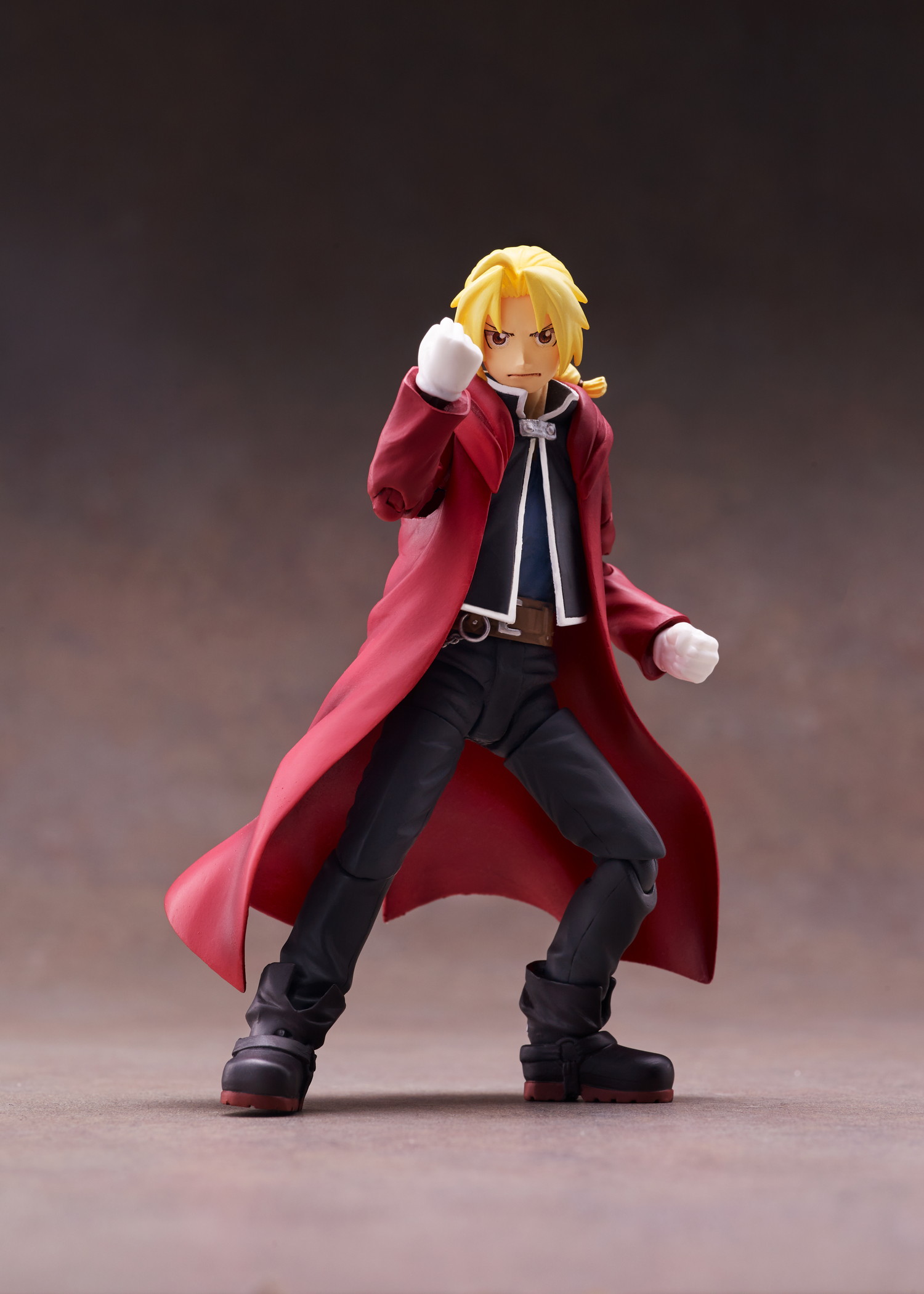 

Фигурка Fullmetal Alchemist: Edward Elric BUZZmod. (14 см)