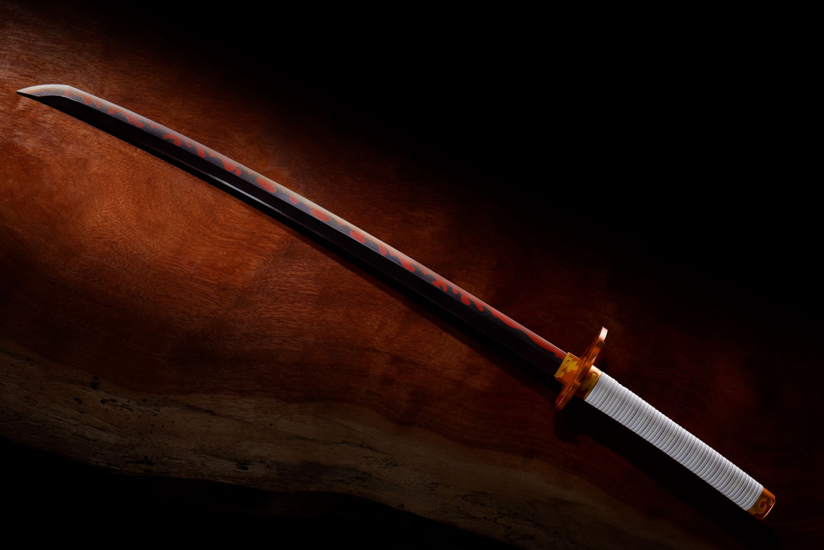 Меч Demon Slayer: Kimetsu no Yaiba – Nichirin Sword Kyojuro Rengoku  Proplica - купить по цене 9990 руб с доставкой в интернет-магазине 1С  Интерес