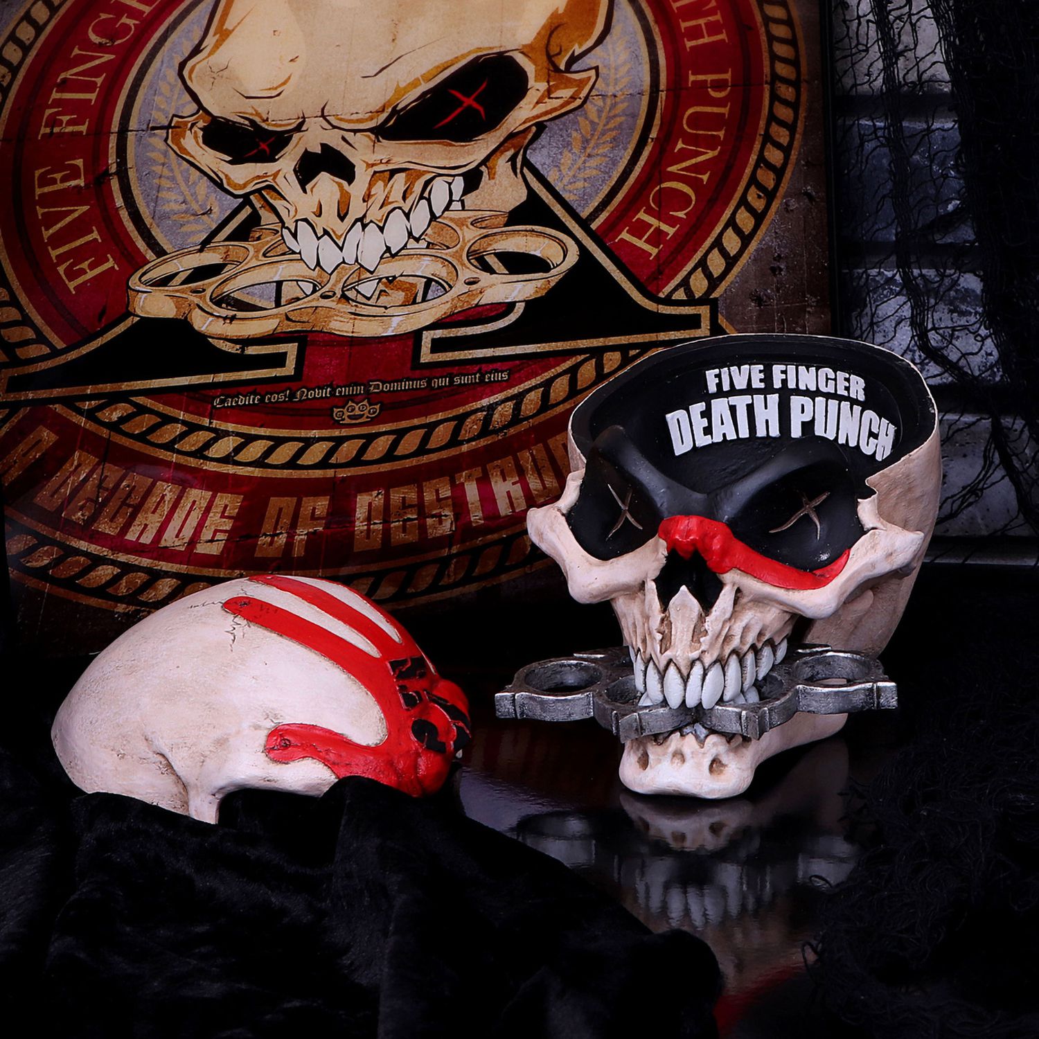 Шкатулка Five Finger Death Punch: Skull - купить по цене 4990 руб с  доставкой в интернет-магазине 1С Интерес