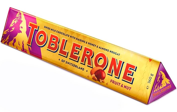 Шоколад в треугольной упаковке Toblerone