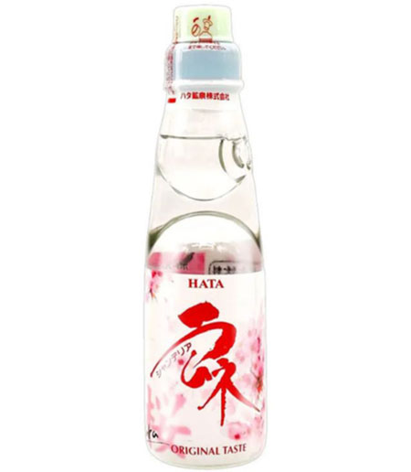Напиток газированный Ramune Сакура (200 мл)