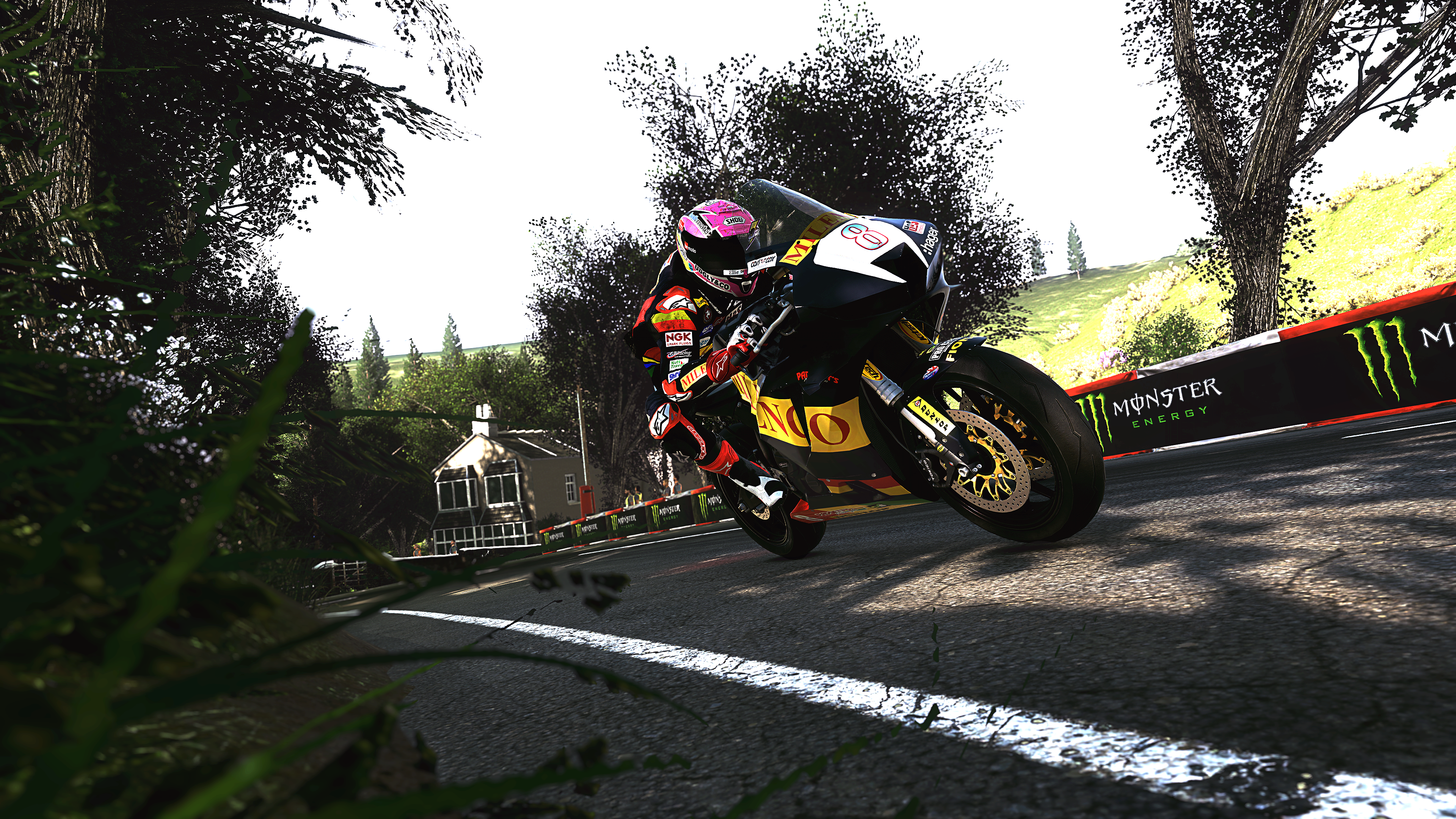 TT Isle of Man: Ride on the Edge 3. Racing Fan Edition [PC, Цифровая  версия] - купить компьютерную игру по цене 1900 руб в интернет-магазине 1С  Интерес