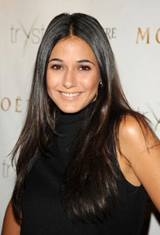   (Emmanuelle Chriqui)