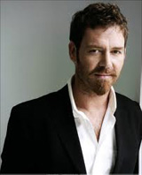   (Marton Csokas)