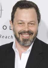   (Curtis Armstrong)