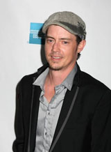   (Jason London)