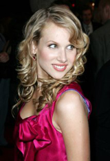   (Lucy Punch)