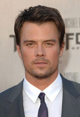   (Josh Duhamel)