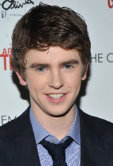   (Freddie Highmore)