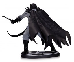  Batman Black & White. Statue By Dave Johnson (17 )