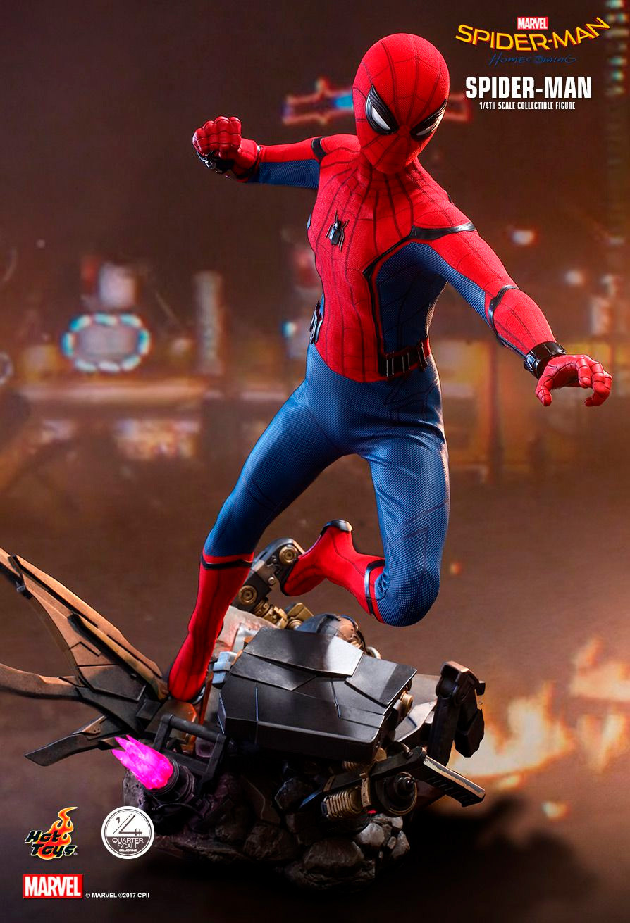 Homecoming sales spiderman figure