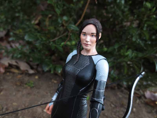  The Hunger Games: Catching Fire Series 1 Katniss (18 )