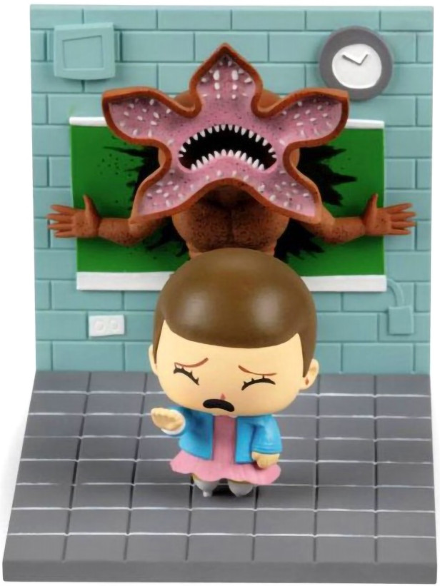  Stranger Things: Eleven Vs Demogorgon Diorama