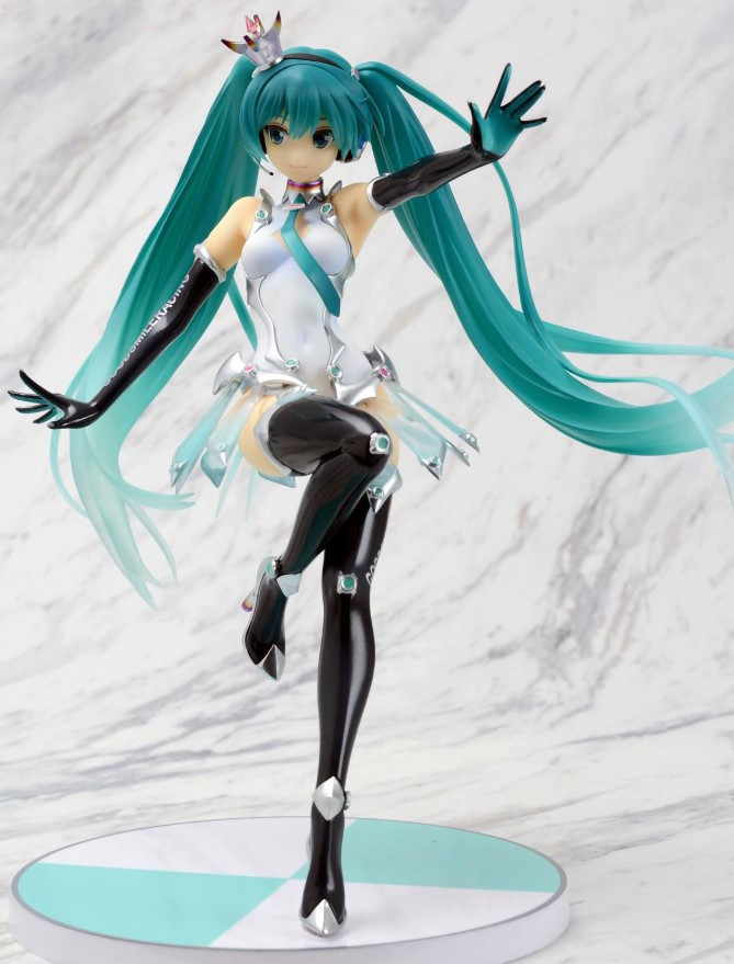  Hatsune Miku: Racing Miku 2013 (18,5 )