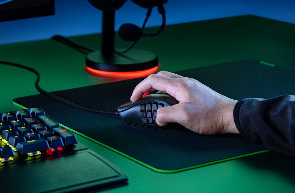  Razer Naga X    PC (RZ01-03590100-R3M1)