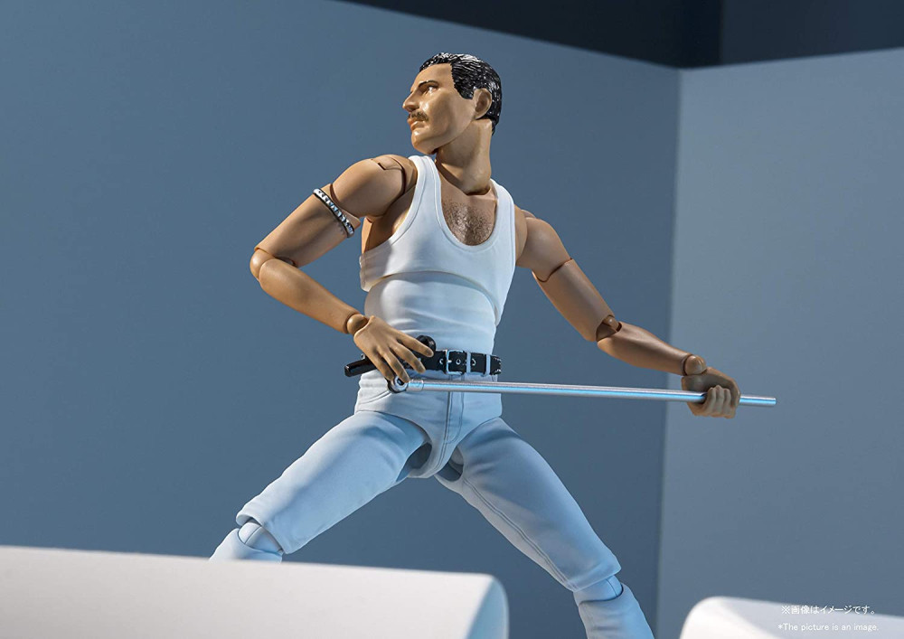  Freddy Mercury: Live Aid Ver. S.H.Figuarts (15)